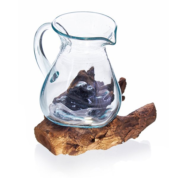 Geschmolzenes Glas auf Holz - Wasserkrug